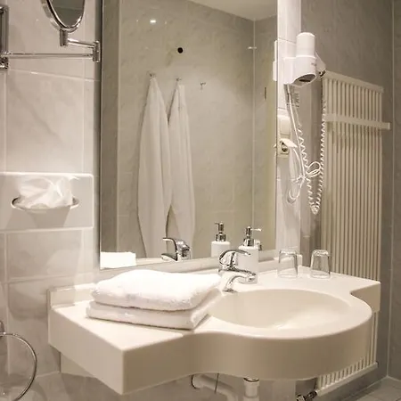 Schlossberghotel 3* Грайц
