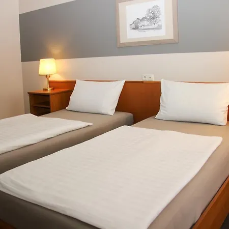 Schlossberghotel 3* Грайц
