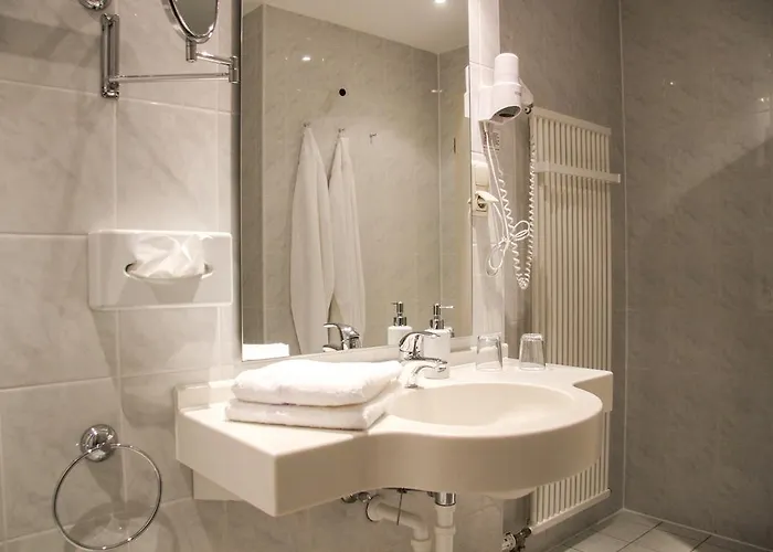 Schlossberghotel Otel Greiz